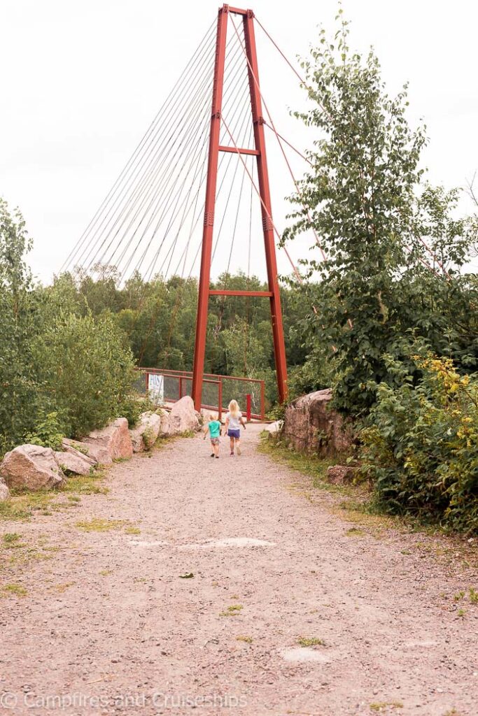 whiteshell river bridge at nutimik lake in whiteshell provincial park