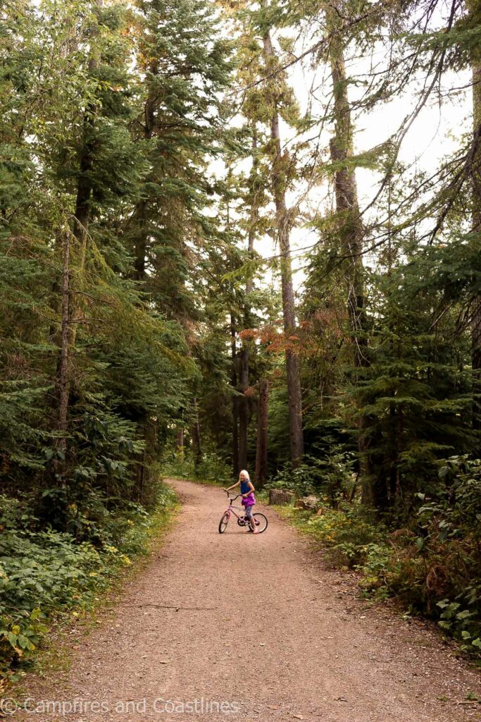 trail to deep bay beach in clear lake manitoba